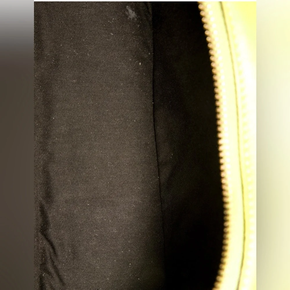 Fendi Leather graphy Small 2022 - Picture 7 of 7